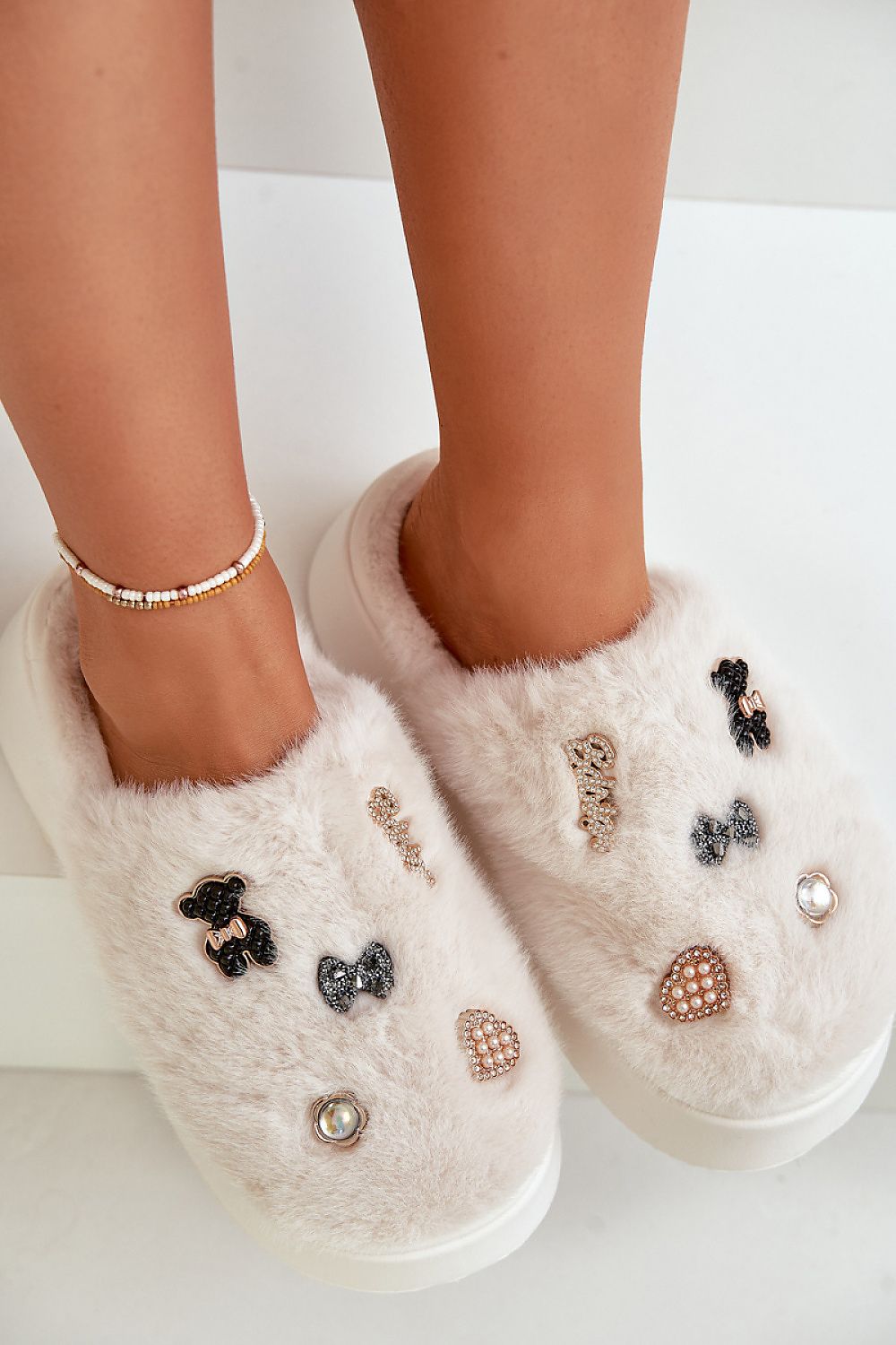 slippers