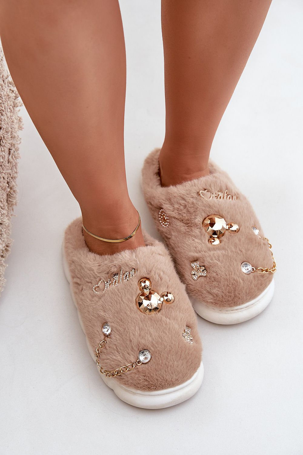 slippers